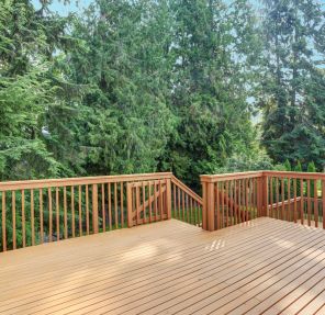 Choosing Moisture Resistant Decking for Long-Lasting Results